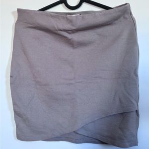 Aritzia skirt